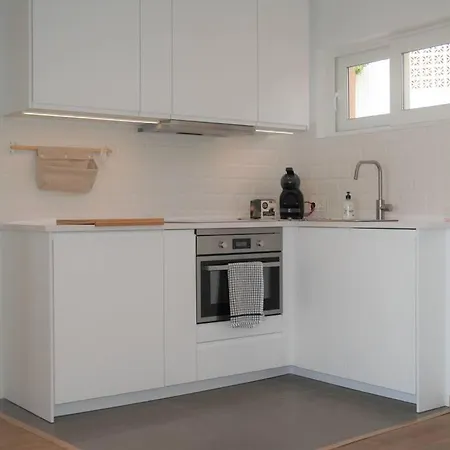 Διαμέρισμα Mercedes 2 Bedroom, Sea Views